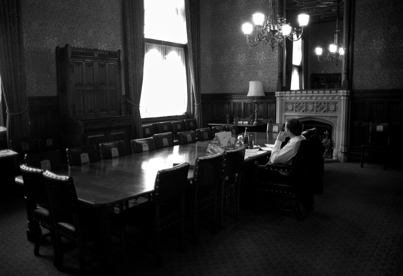 18/03/2003, 10:00am. Prime Minister's office, House of Commons. TB finalises the most important speech of his life in the Prime Minister’s in the Commons before MPs vote on war with Iraq. From the series 30 Days © Nick Danziger / nb* pictures